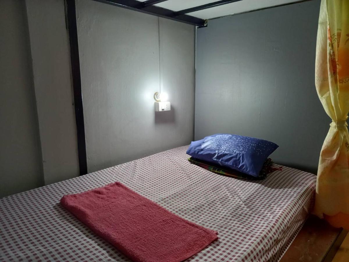 Sleepwith Me Hostel Bangkok Dış mekan fotoğraf