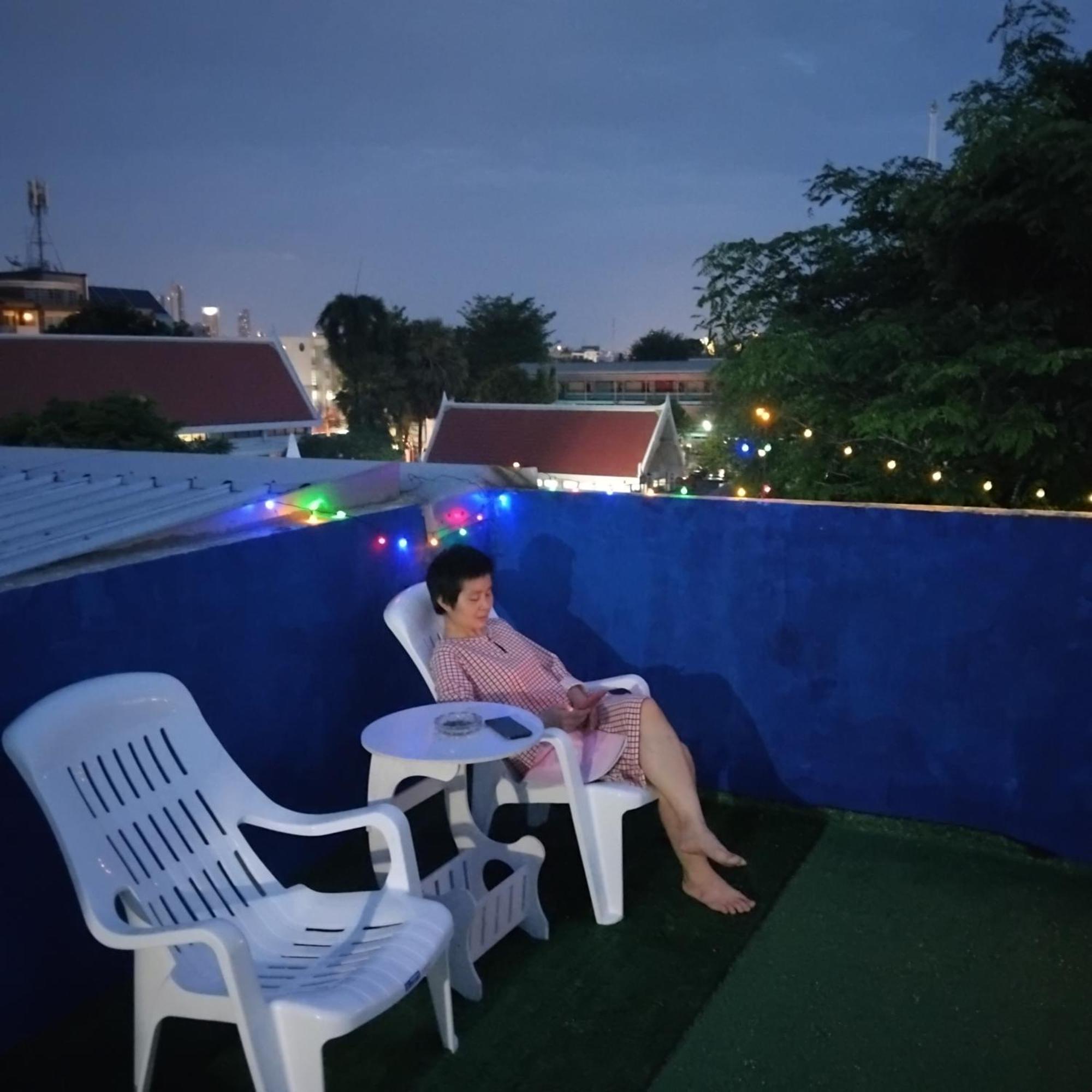 Sleepwith Me Hostel Bangkok Dış mekan fotoğraf