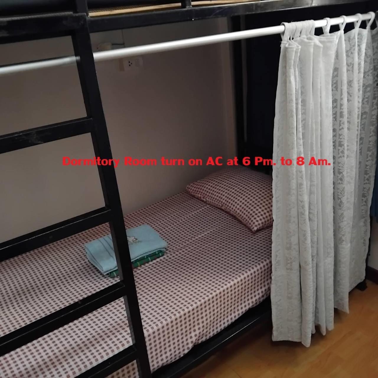 Sleepwith Me Hostel Bangkok Dış mekan fotoğraf