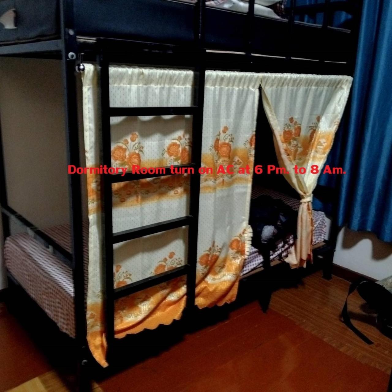 Sleepwith Me Hostel Bangkok Dış mekan fotoğraf