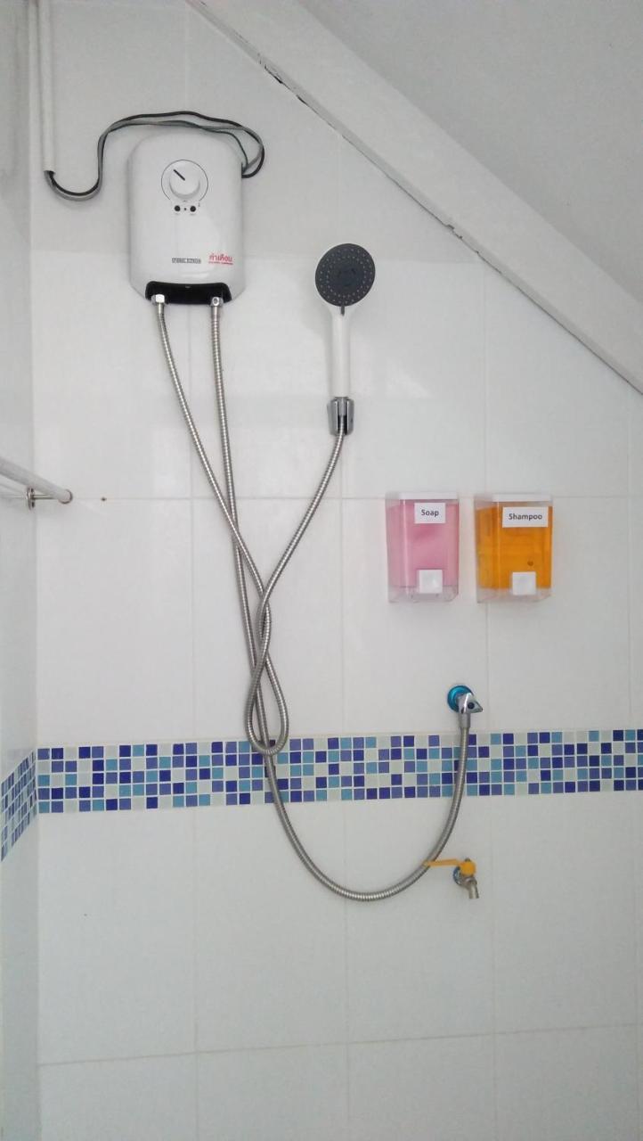 Sleepwith Me Hostel Bangkok Dış mekan fotoğraf